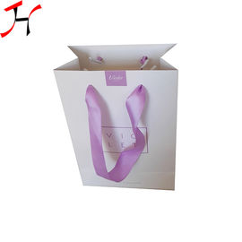 Bolsas de papel coloridas modificadas para requisitos particulares con el estilo de la moda de las manijas para el embalaje del regalo