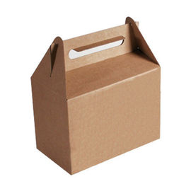 Brown toma los bolsos de papel hacia fuera reciclados de la comida que graban en relieve la impresión con la manija